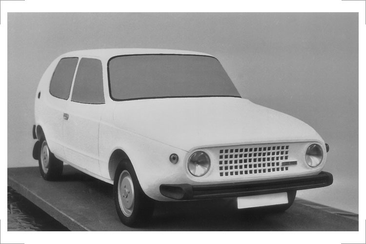 8 Fließheck-PKW ZE 1102, für Automobilwerk Eisenach (AWE), 1972, Gemeinschaftsentwurf mit Hans Fleischer, Plastilin-Modell M 1:5